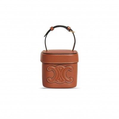 CELINE SMALL CROSSBODY IN BOX TRIOMPHE SMOOTH COWHIDE 199263DU3.04LU (11*11*11)
